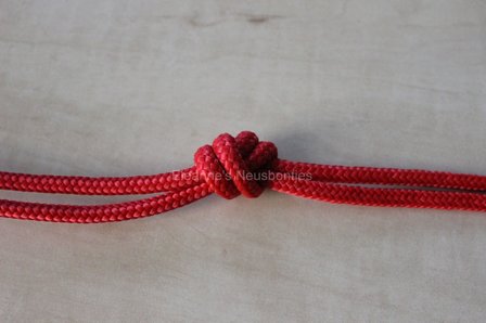Touwhalster- Rood